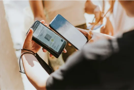 Access control with smartphone