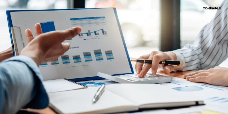 Data analytics dashboard over live event audience
